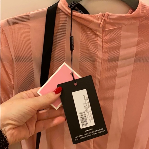 Pretty Little Thing bodycon dress - Picture 5 of 6